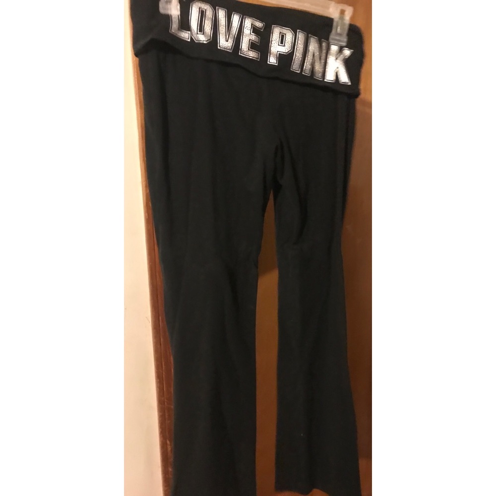 Victoria’s Secret pink yoga leggings